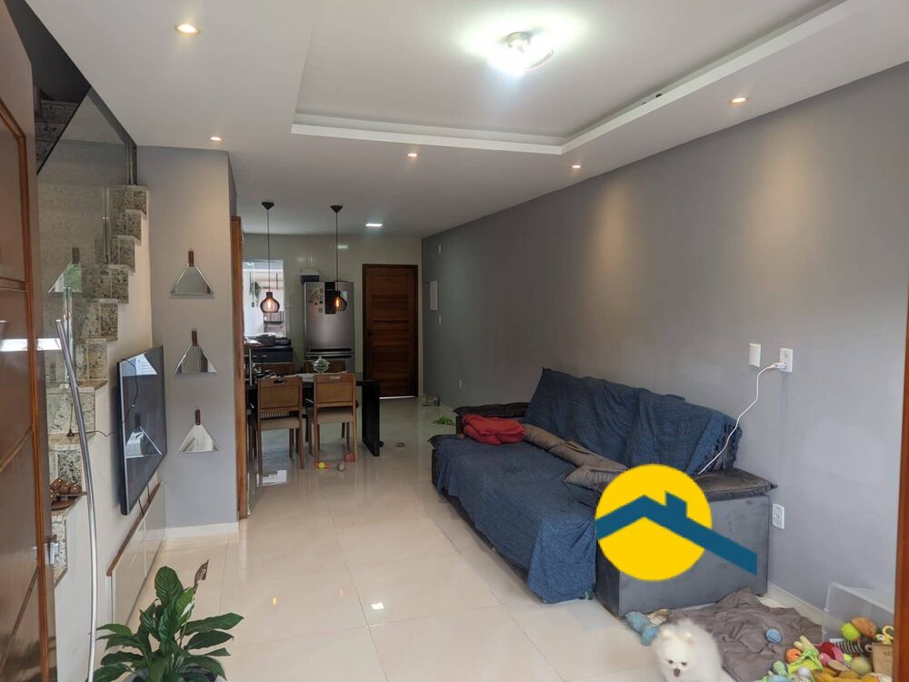 Casa à venda com 3 quartos, 140m² - Foto 2