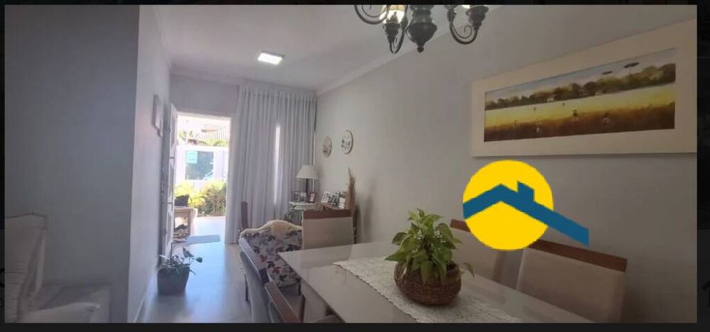 Casa à venda com 2 quartos, 90m² - Foto 1