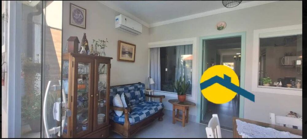 Casa à venda com 2 quartos, 90m² - Foto 3