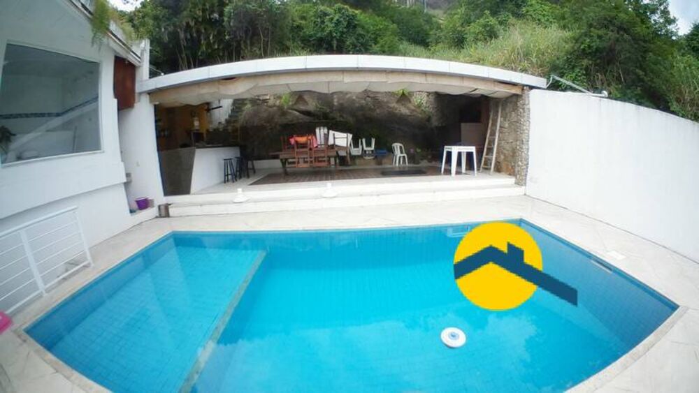 Casa, 5 quartos, 320 m² - Foto 1