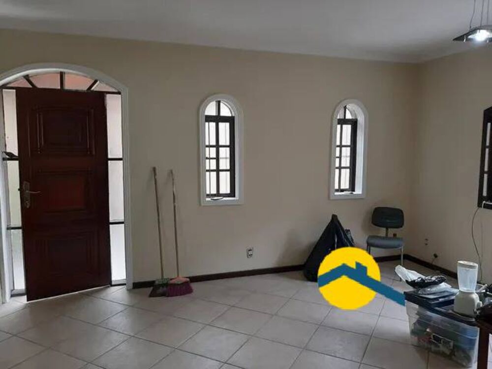 Casa, 4 quartos, 210 m² - Foto 3