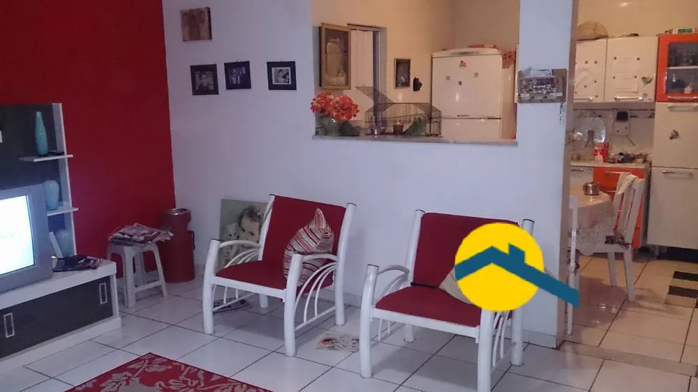 Casa, 2 quartos, 278 m² - Foto 1