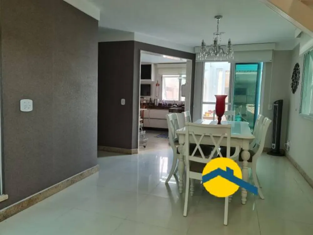 Casa, 3 quartos, 250 m² - Foto 2