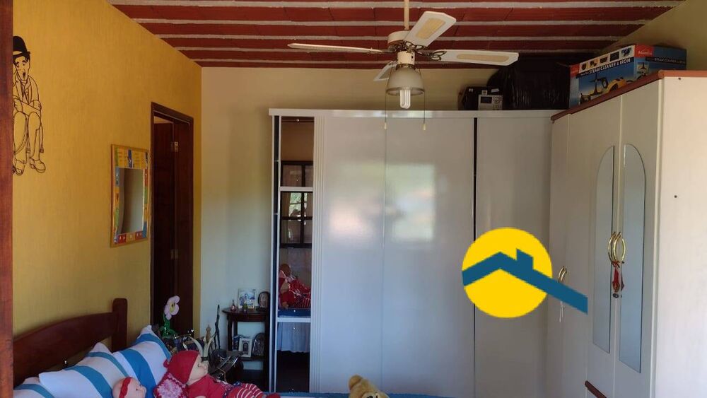 Casa à venda com 3 quartos, 500m² - Foto 1