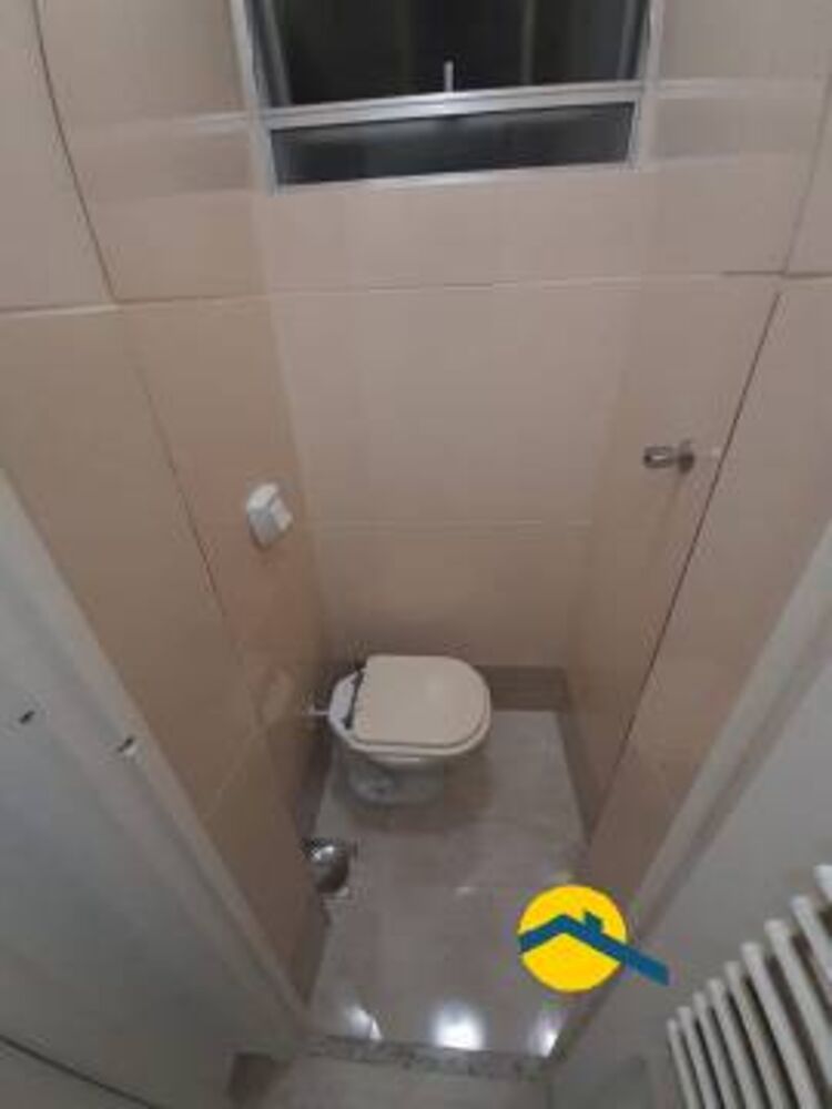 Apartamento à venda com 2 quartos, 75m² - Foto 4