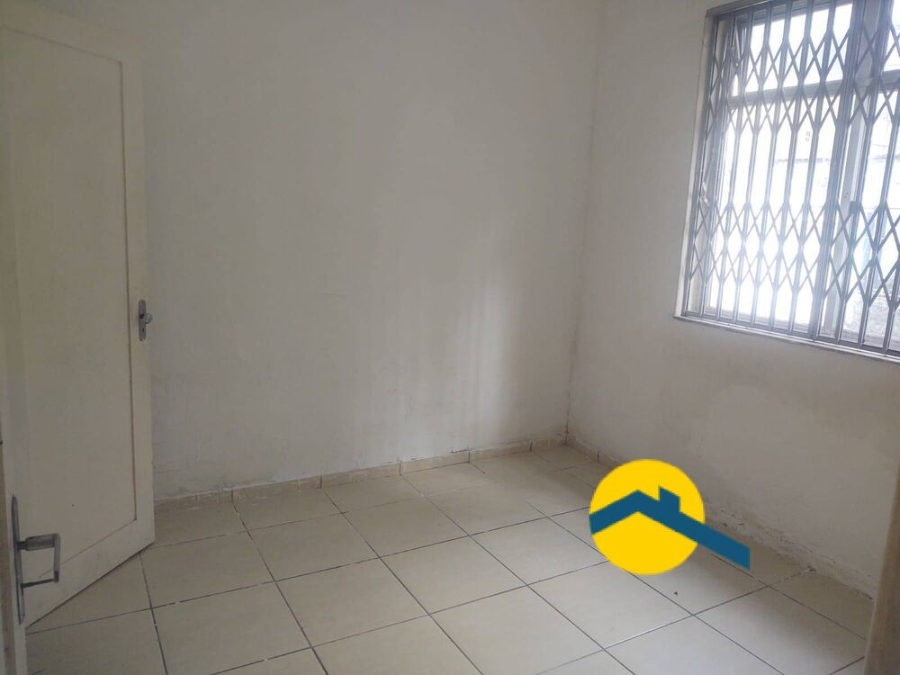 Apartamento à venda com 2 quartos, 60m² - Foto 4