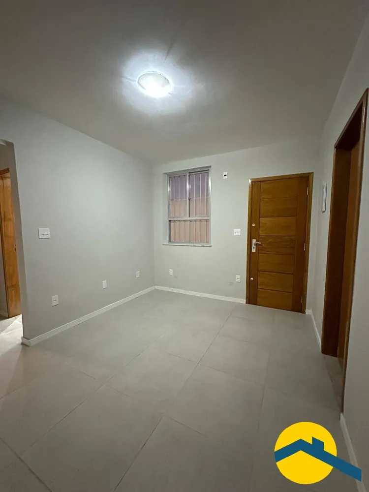 Casa, 4 quartos, 240 m² - Foto 2