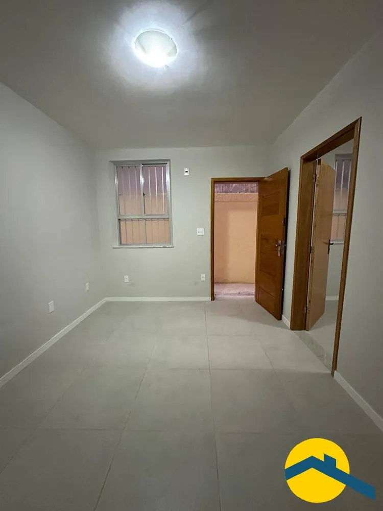 Casa, 4 quartos, 240 m² - Foto 1