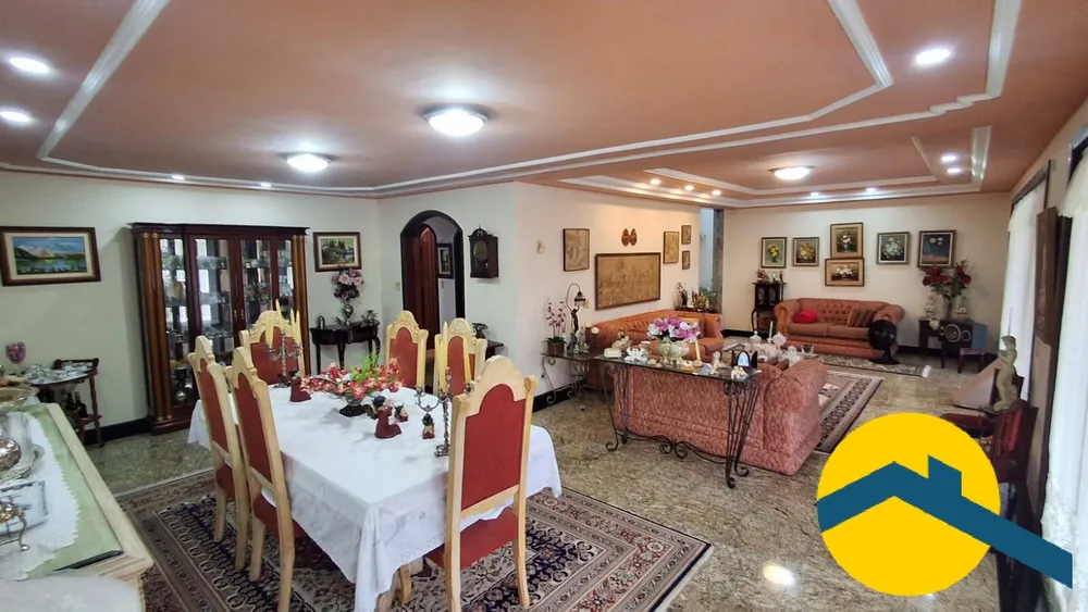 Casa, 4 quartos, 384 m² - Foto 1