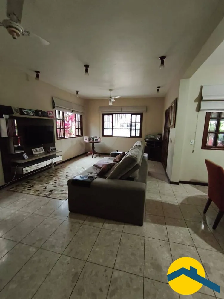 Casa, 4 quartos, 200 m² - Foto 3