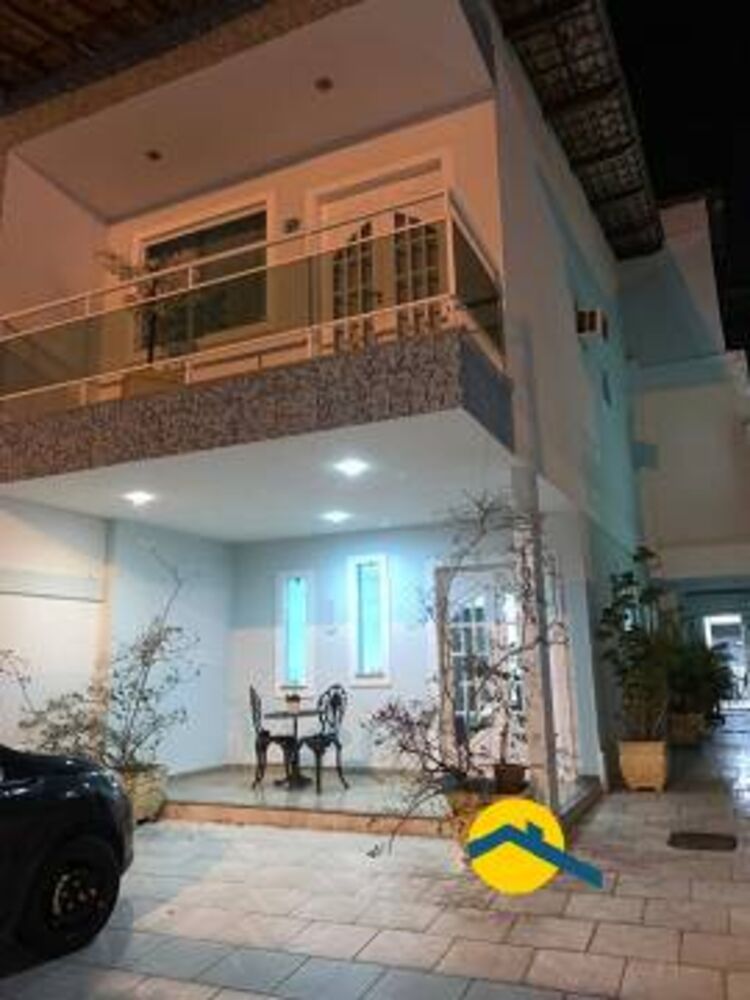 Casa, 4 quartos, 220 m² - Foto 1