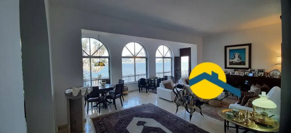 Casa, 4 quartos, 221 m² - Foto 1