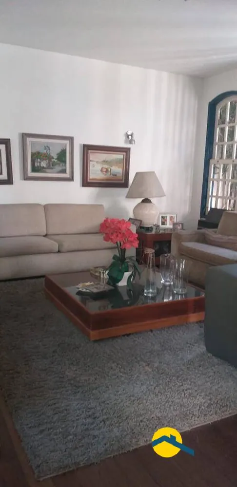 Casa, 5 quartos, 242 m² - Foto 2