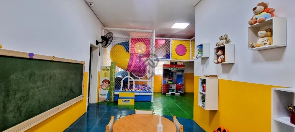 Apartamento, 3 quartos, 213 m² - Foto 1