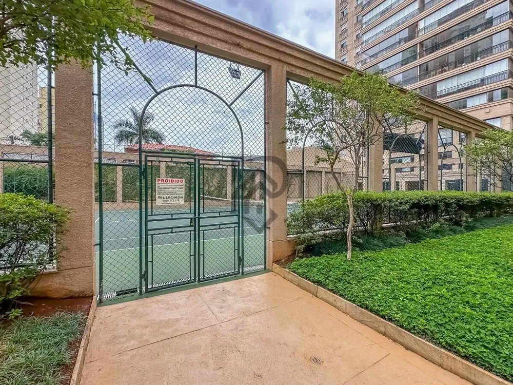 Apartamento, 3 quartos, 218 m² - Foto 1