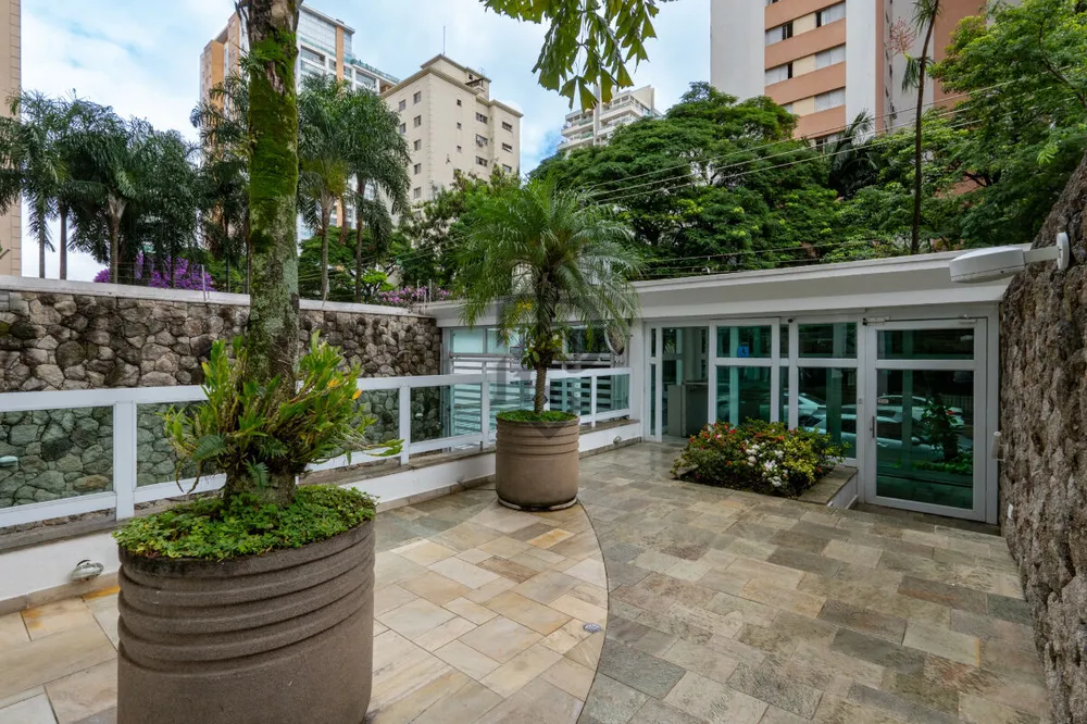 Apartamento, 3 quartos, 154 m² - Foto 2