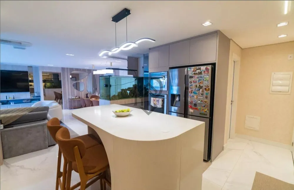Apartamento, 3 quartos, 158 m² - Foto 1