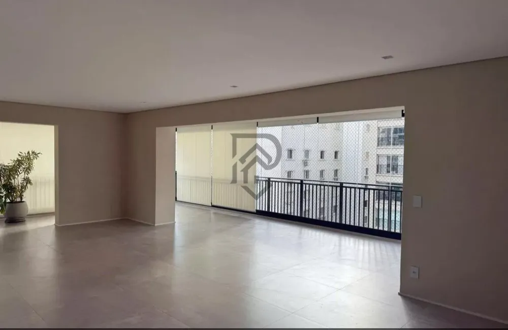 Apartamento, 3 quartos, 226 m² - Foto 2