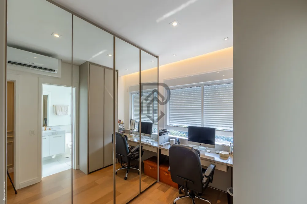 Apartamento, 3 quartos, 163 m² - Foto 1