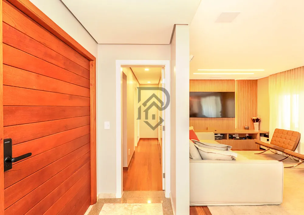 Apartamento, 3 quartos, 226 m² - Foto 2