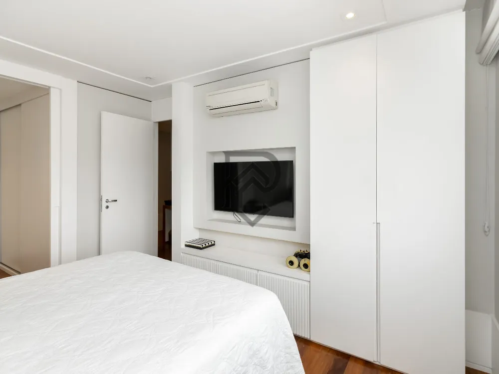 Apartamento, 3 quartos, 188 m² - Foto 1