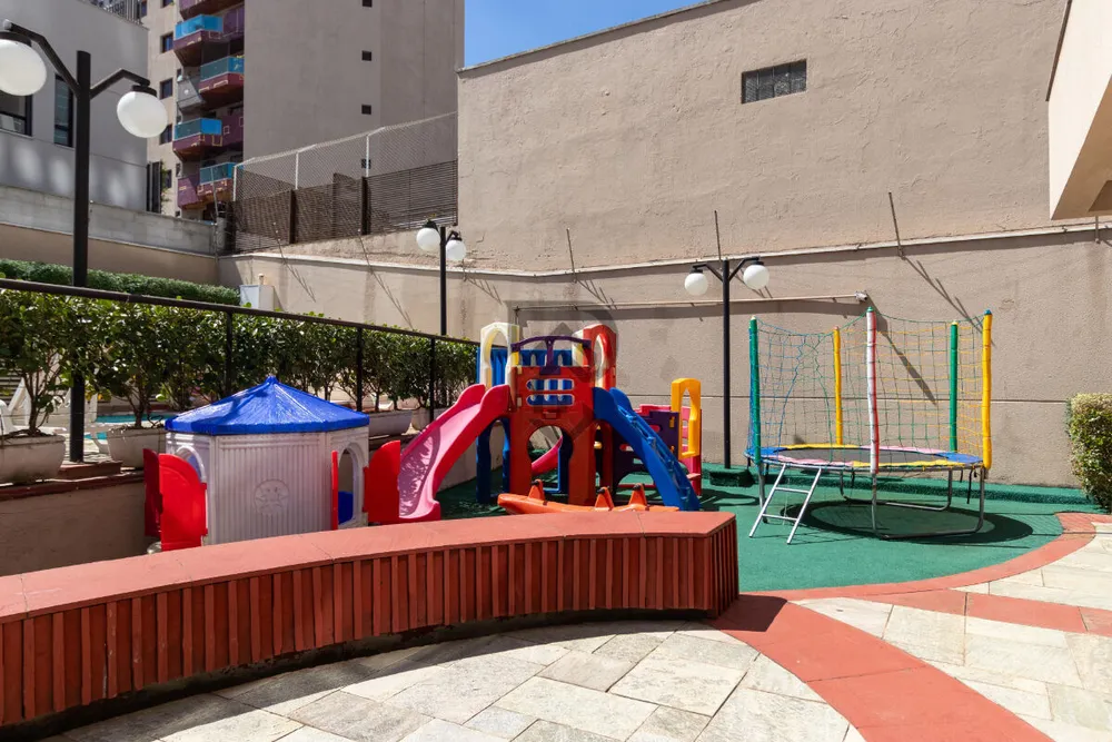 Apartamento, 3 quartos, 137 m² - Foto 1