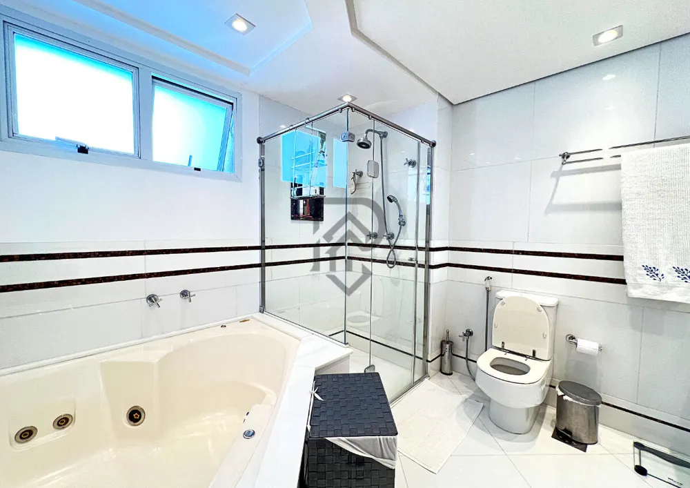 Apartamento, 3 quartos, 226 m² - Foto 8