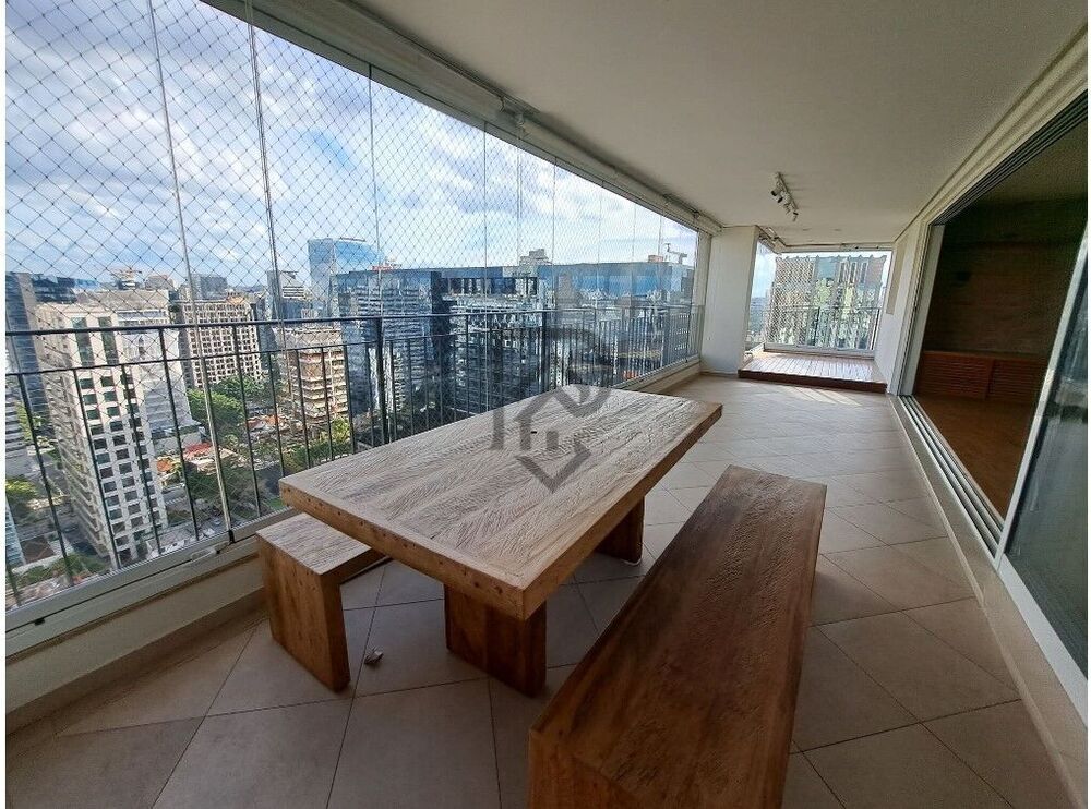 Apartamento, 4 quartos, 223 m² - Foto 2