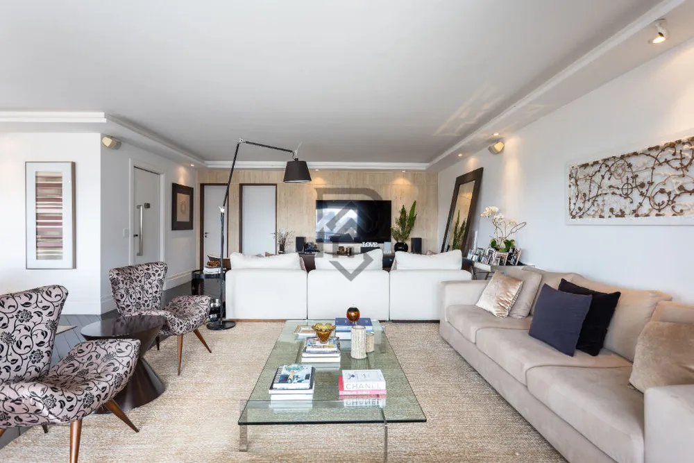 Apartamento, 3 quartos, 212 m² - Foto 1