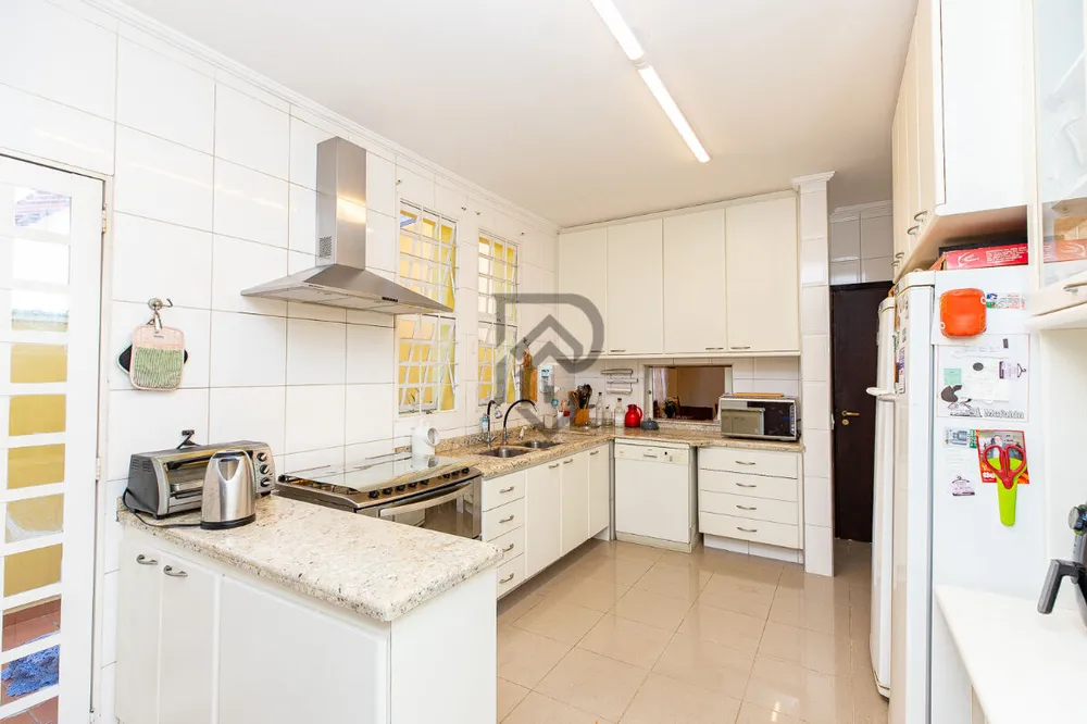Sobrado, 4 quartos, 351 m² - Foto 1