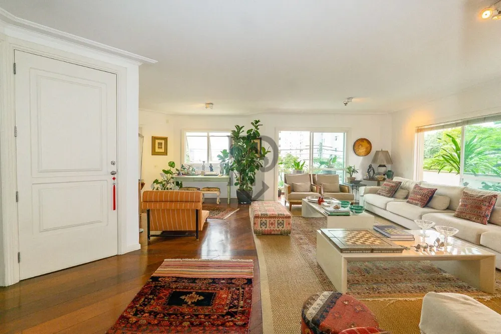 Apartamento, 3 quartos, 209 m² - Foto 2
