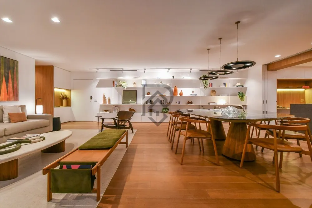 Apartamento, 3 quartos, 213 m² - Foto 1