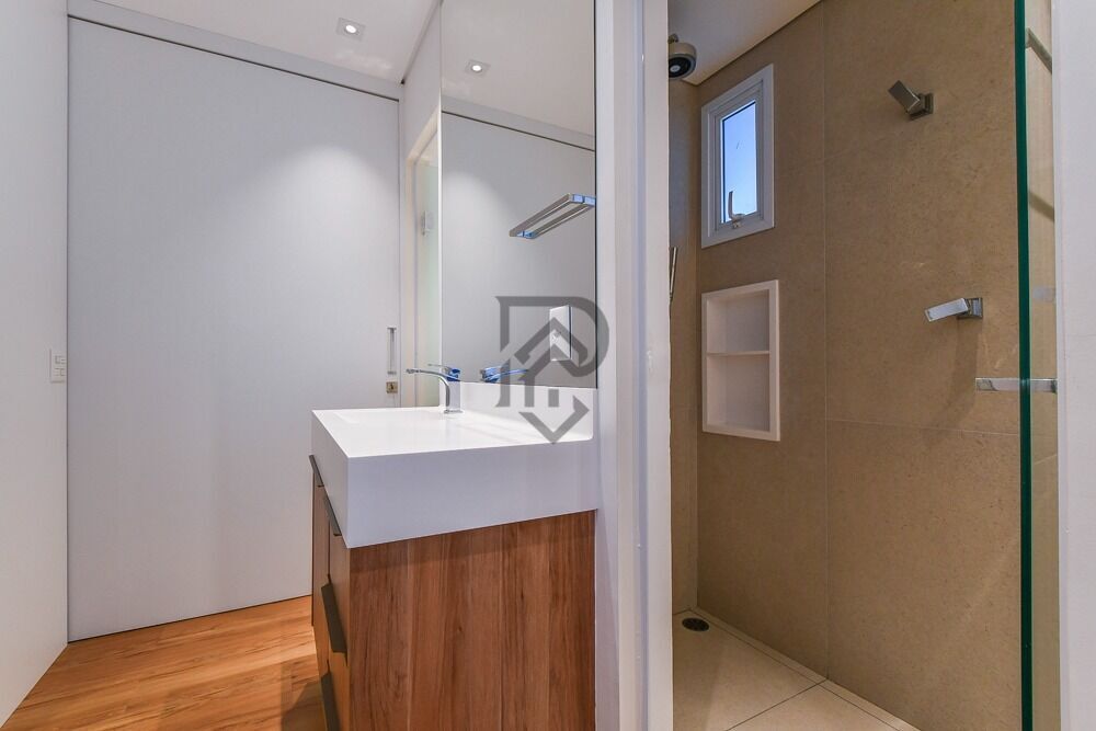 Apartamento, 1 quarto, 156 m² - Foto 1