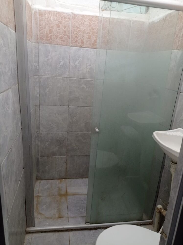 Casa à venda com 6 quartos, 200m² - Foto 10