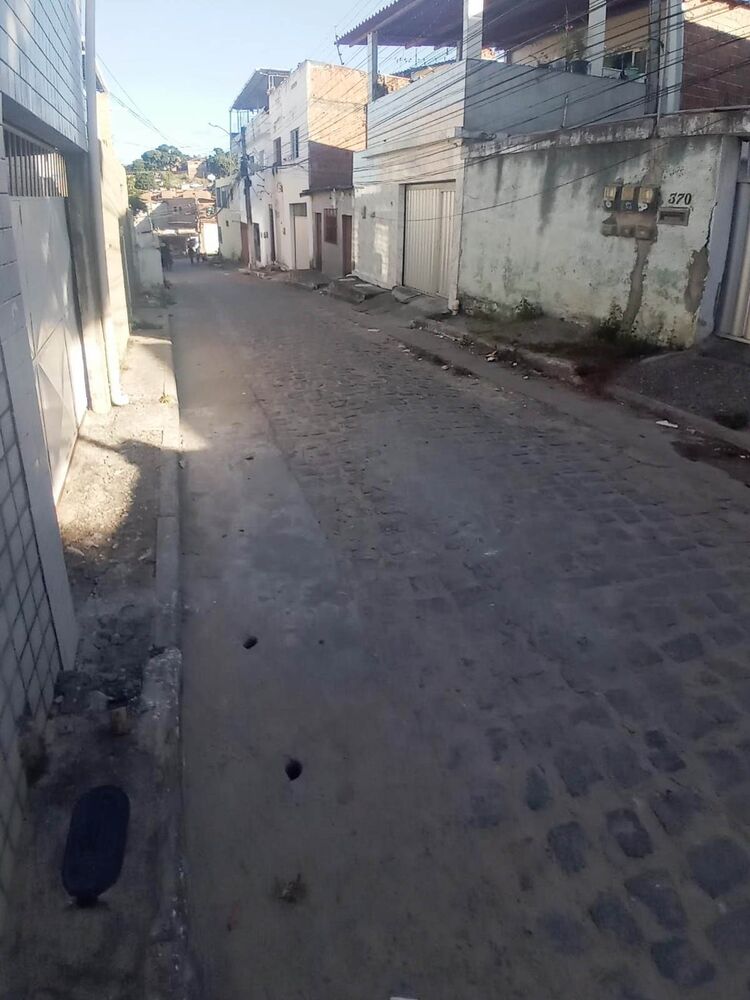 Casa, 6 quartos, 240 m² - Foto 2