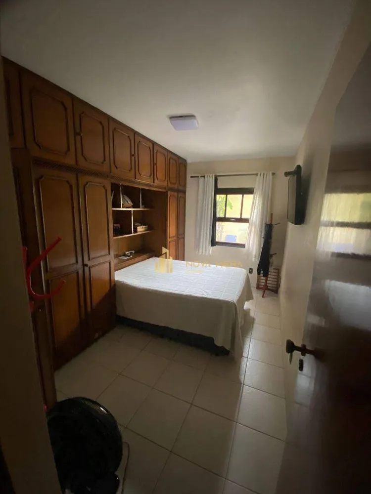Casa, 3 quartos, 269 m² - Foto 17