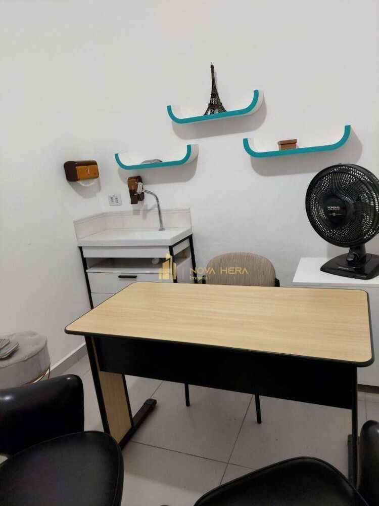 Casa para alugar com 6 quartos, 160m² - Foto 4