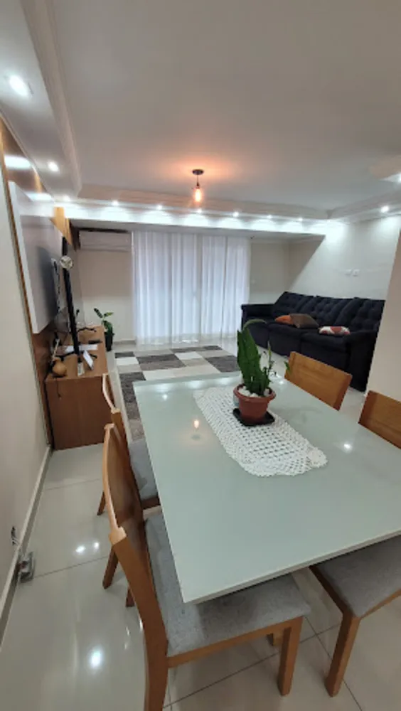Sobrado, 3 quartos, 228 m² - Foto 1