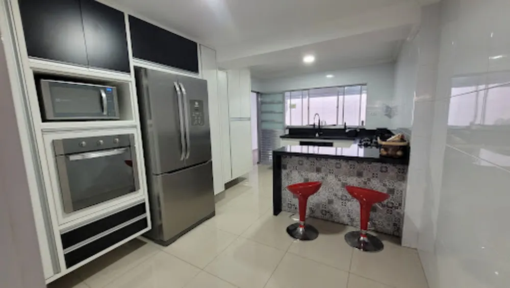 Sobrado, 3 quartos, 228 m² - Foto 3