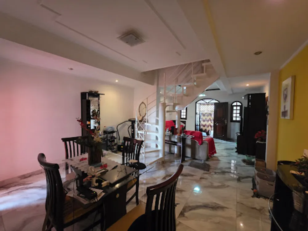 Sobrado, 3 quartos, 214 m² - Foto 3