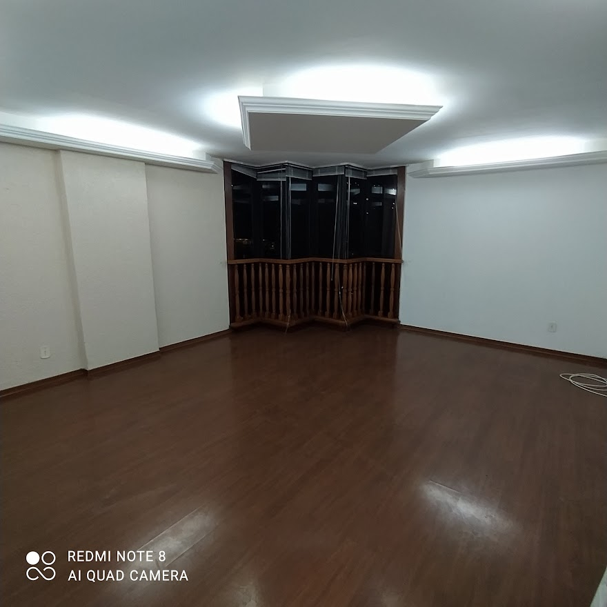 Apartamento para alugar com 3 quartos, 200m² - Foto 20