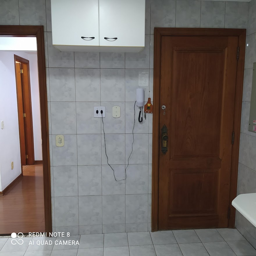 Apartamento para alugar com 3 quartos, 200m² - Foto 15