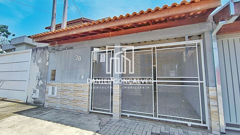 Casa, 3 quartos, 80 m² - Foto 1