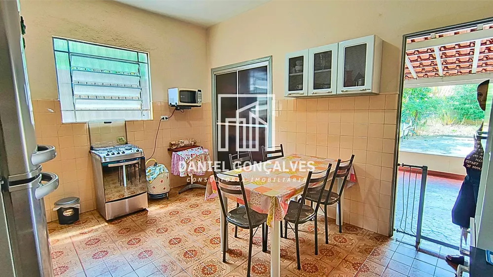 Casa, 3 quartos, 240 m² - Foto 3