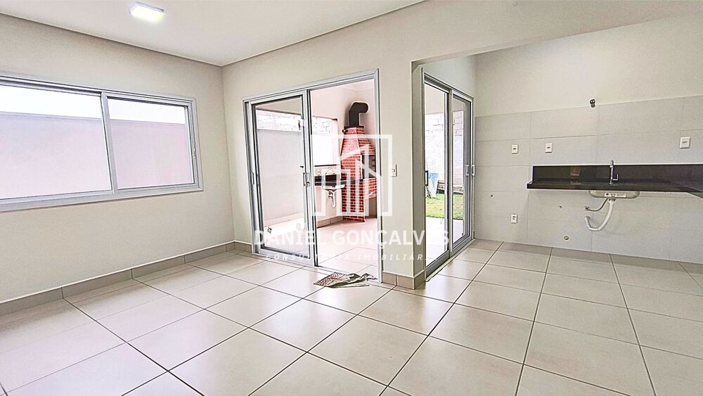 Casa, 3 quartos, 135 m² - Foto 3