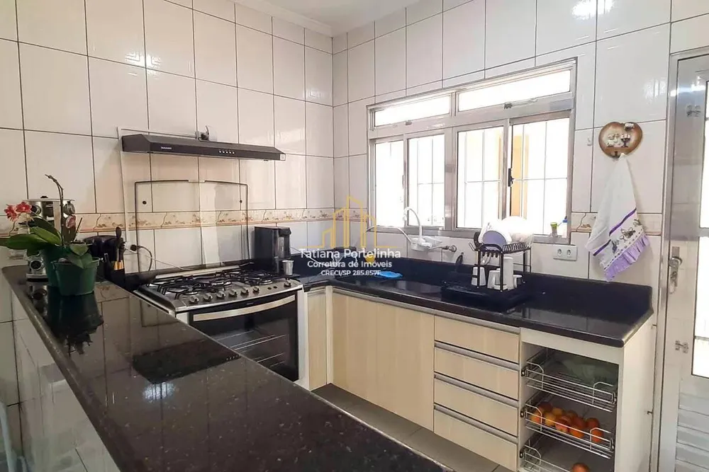 Casa, 3 quartos, 183 m² - Foto 1