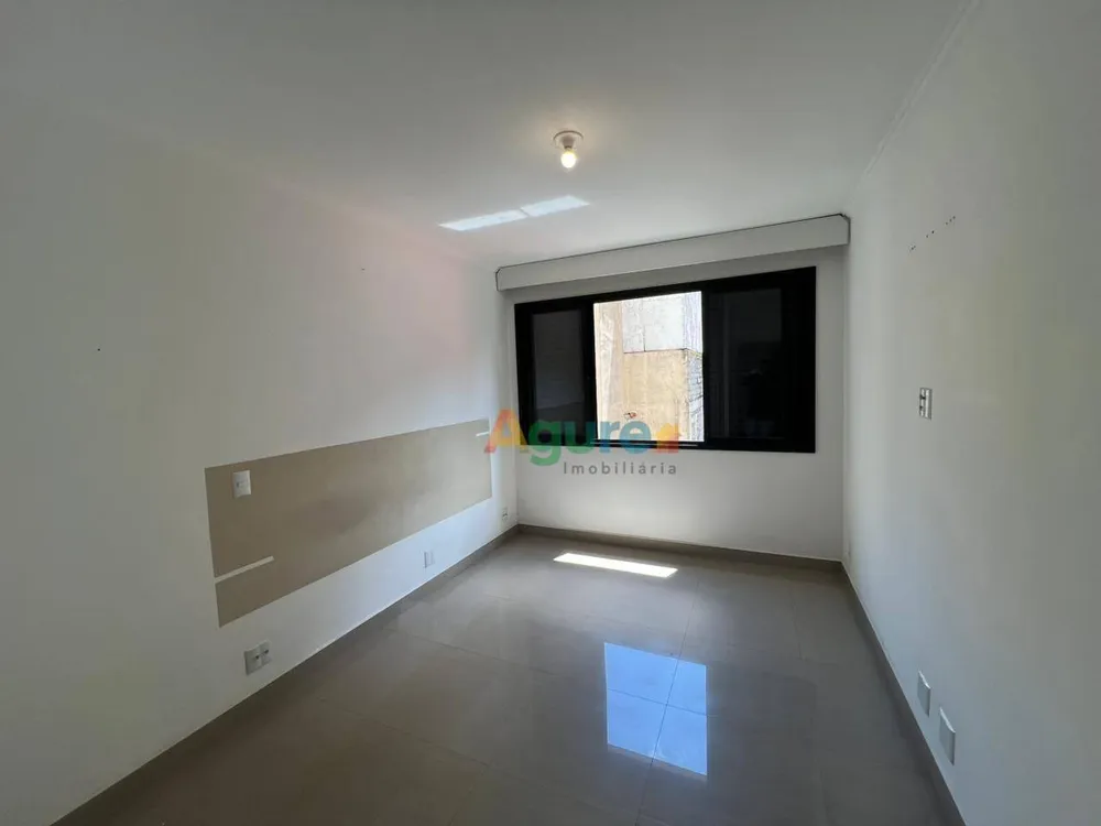 Apartamento, 3 quartos, 160 m² - Foto 1