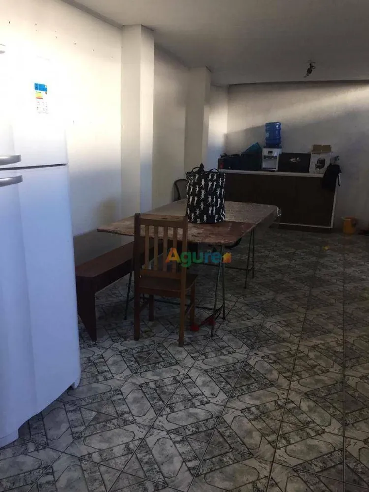 Sobrado, 6 quartos, 213 m² - Foto 8