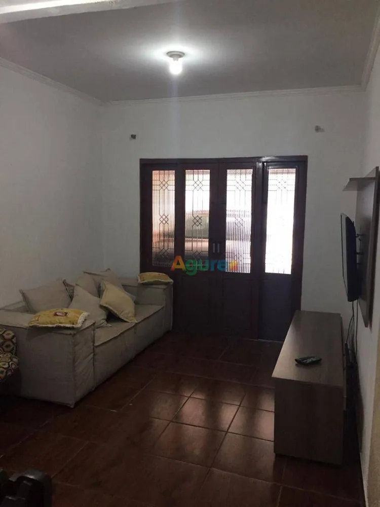 Sobrado, 6 quartos, 213 m² - Foto 2