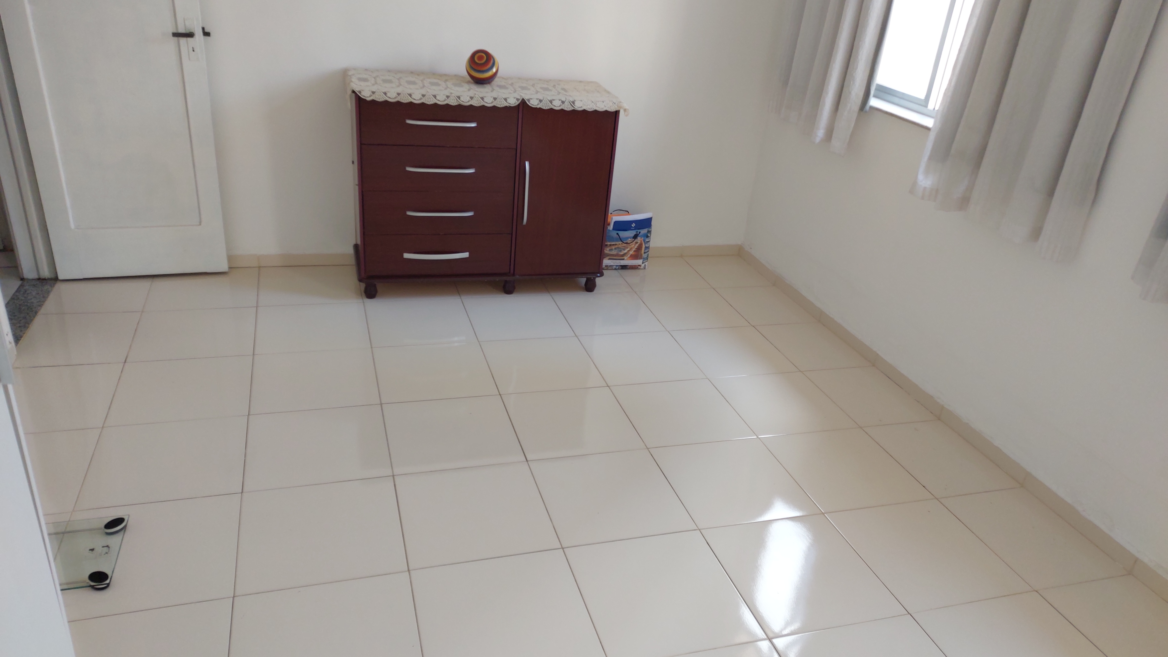 Apartamento à venda com 2 quartos, 80m² - Foto 2